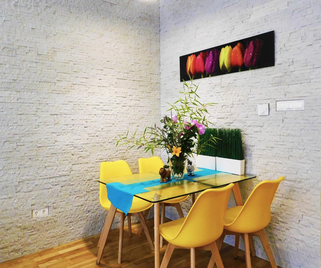 Wonder Deer Luxury Apartment At The Opera Self Check-In บูดาเปสต์ ภายนอก รูปภาพ